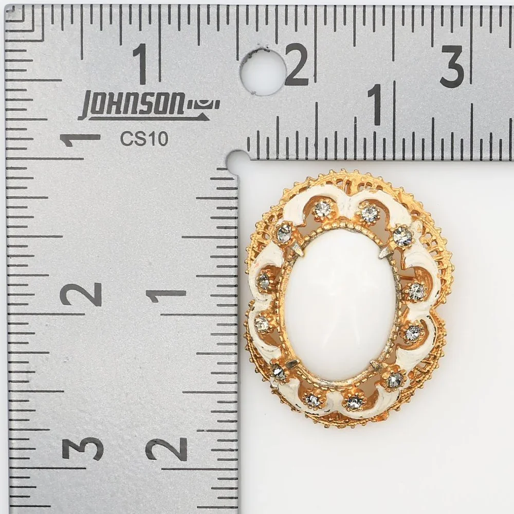 Vintage Florenza White Enamel & White Cabochon Gold‎ Tone Filigree Brooch 1960s